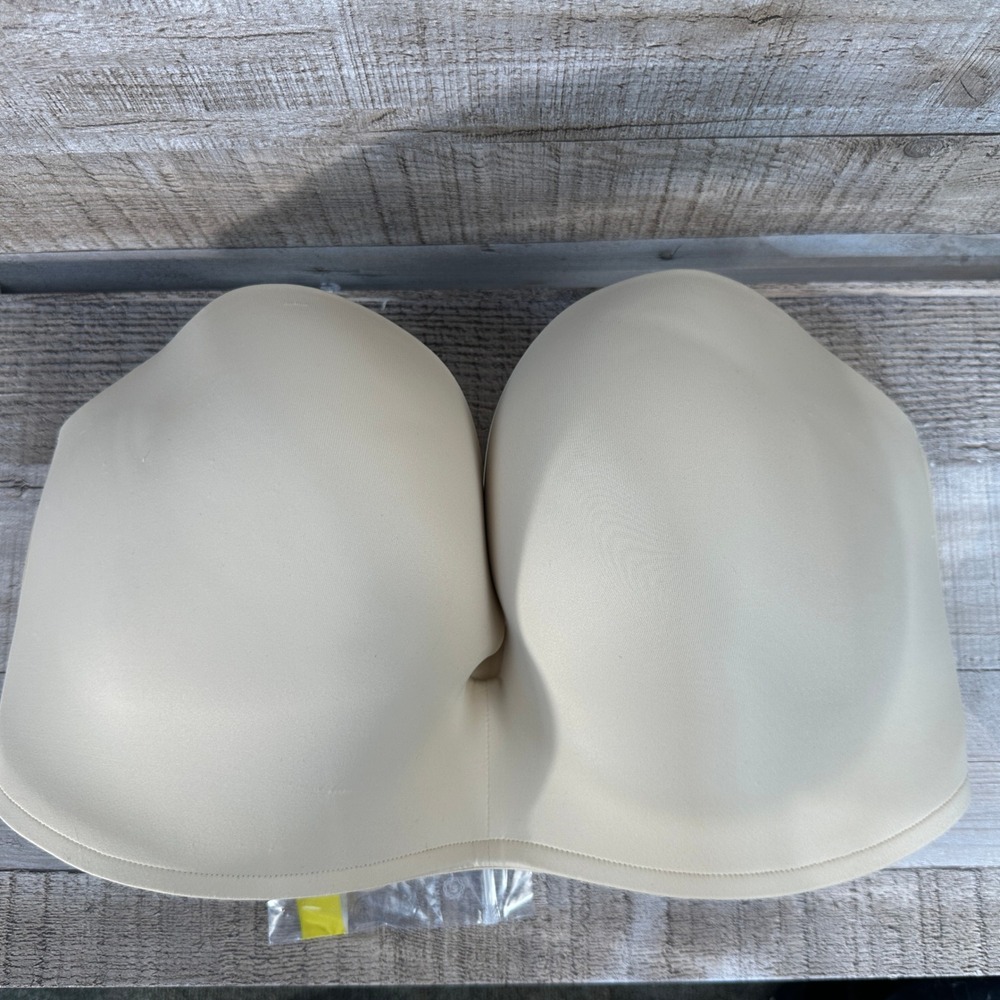 Delimira Seamless Strapless Bra Light Oatmeal 42F‎ Underwire Support NWT H096
